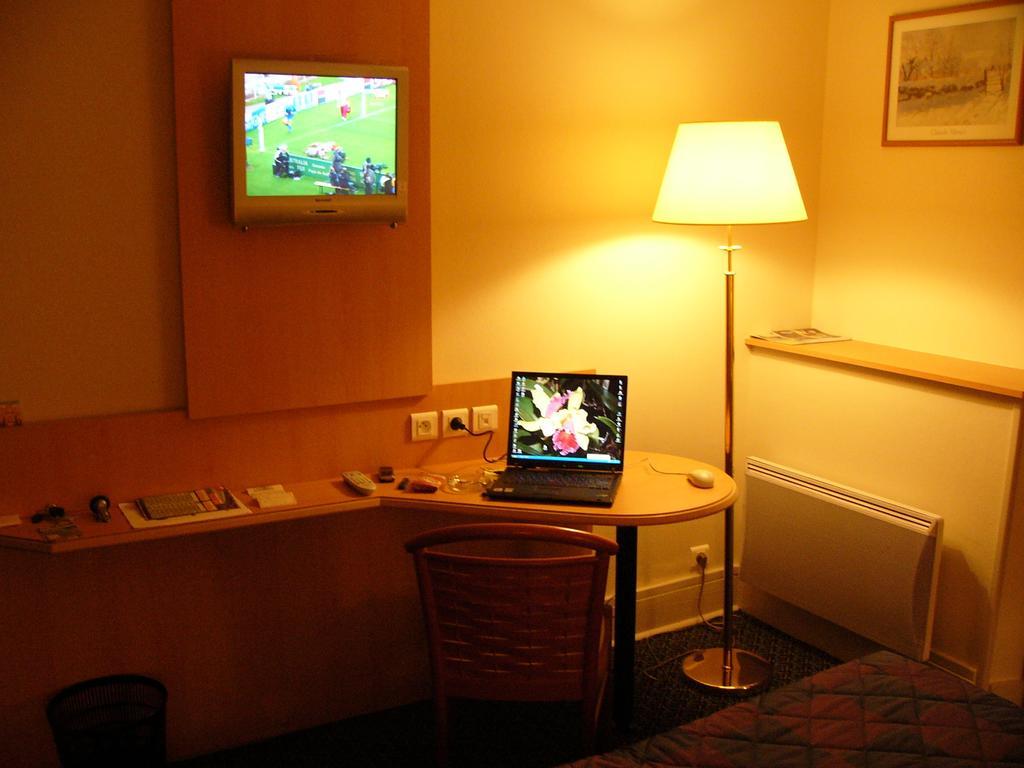 Hotel Le Bourbon Pau Centre Dış mekan fotoğraf