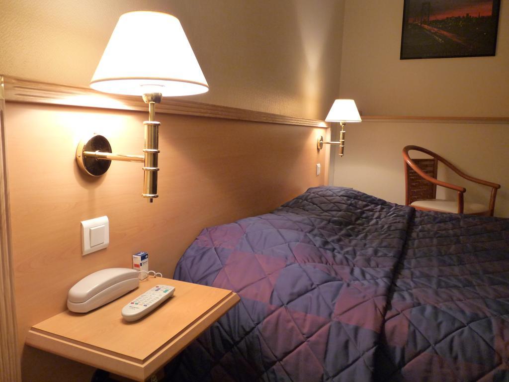 Hotel Le Bourbon Pau Centre Dış mekan fotoğraf