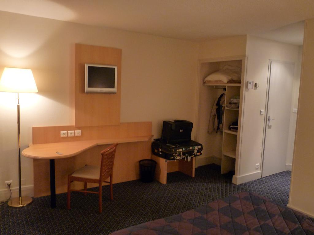 Hotel Le Bourbon Pau Centre Dış mekan fotoğraf