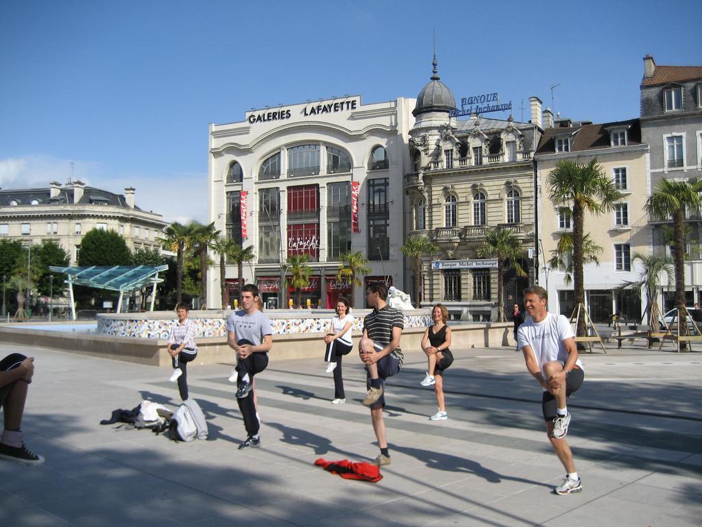 Hotel Le Bourbon Pau Centre Dış mekan fotoğraf